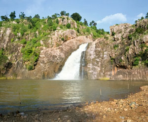 hazara fall near nagzira